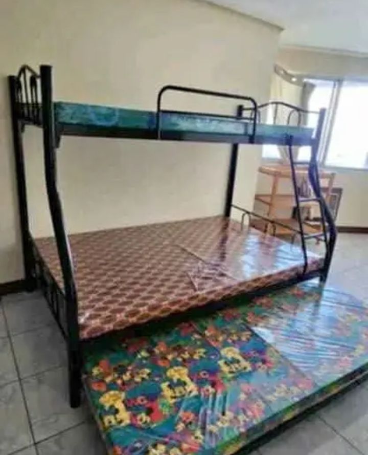 Double Deck Rtype Queen size with mega foam and Pull Out (Category: Bed Frames & Mattresses) located in Manila. Submitted by jhengsellav (Listing ID 1405984047, Image 1). Description: CASH ON DELIVERY/ FREE STALLATION ADDITIONAL DELIVERY FEE DIPENDE SA LOCATION. BRAND NEW HEAVY DUTY GOOD QUALITY COMPLETE ACCESSORIES. MESSEGE FOR INFO 0 9 5 4 3 3 6 8 8 3 2.