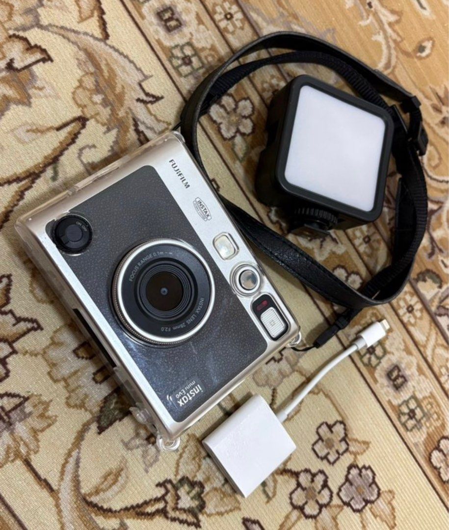 Fujifilm Instax Mini Evo, Photography, Cameras on Carousell