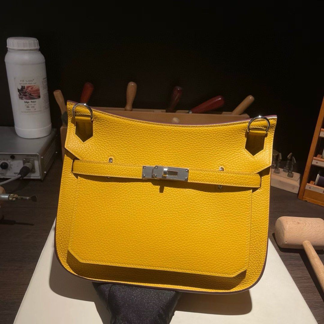 Hermes Jypsier 28cm Yellow with Silver Hardware (Category: Luxury Bags & Wallets) located in Pasig City. Submitted by wmsbags_2 (Listing ID 1406074961, Image 2). Description: VIP HANDMADE ✅Perfect workmanship ✅Fully hand stitched ✅Fine stamp & Code ✅100% Hardware materials structured ✅Real Leather ✅We do deliver (any) ✅ or meet up ( metro manila area) ✅We shipp all nationwide ✅Complete Inclusion MODE OF PAYMENT 📌CREDIT CARD & Cash accepted 📌Gca