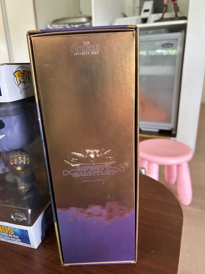 Hot Toys Avengers Infinity Gauntlet 1/4 Scale (Category: Figurines & Statues) located in Manila. Submitted by int38 (Listing ID 1405935112, Image 2). Description: - Hot Toys Infinity Gauntlet from Avengers: Infinity War - Features LED light-up effects - 1/4 scale collectible 5k as is where is.