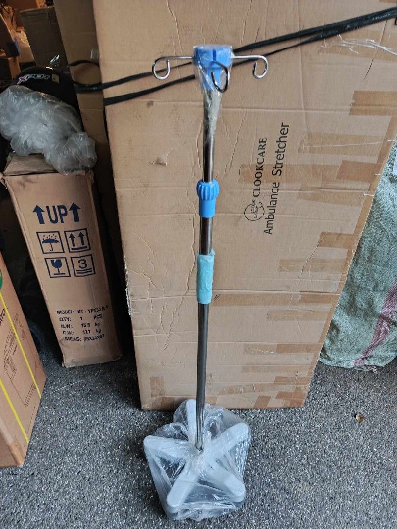 Iv stand White (Category: Medical Supplies & Tools) located in Manila. Submitted by rheatapdas75609 (Listing ID 1405957368, Image 1). Description: .