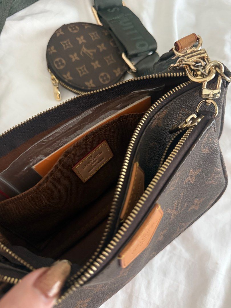 LV 2020 multipochette - green (Category: Luxury Bags & Wallets) located in Mandaluyong City. Submitted by outofstoragewtf (Listing ID 1405967168, Image 2). Description: - RFS: decluttering - one zipper broken on main bag but still usable - no additional photo requests.