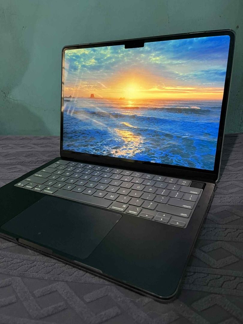 MacBook Air M4 — 13 inches — (Midnight) (Category: Laptops & Notebooks) located in Caloocan City. Submitted by carljayshop (Listing ID 1406098163, Image 1). Description: FOR SALE: MacBook Air M4 — 13 inches — (Midnight) — Excellent Condition Details: • Model: MacBook Air • Screen Size: 13 inches • Color: Midnight • Processor: Apple M4 chip • Storage: 256 GB • RAM: 16 GB / 8-core GPU • Battery Health: Normal-100% • Condition: 100% smooth / No dent