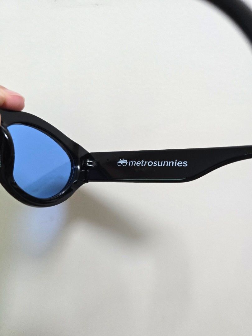 Metrosunnies Sunglasses - Michelle (Category: Sunglasses & Eyewear) located in Manila. Submitted by ptsyr (Listing ID 1406041531, Image 2). Description: From Metrosunnies UV400 sunglasses Black frames + blue lens RFS: Never used, design was not for me .
