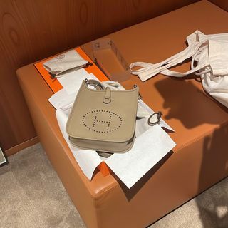 （分類：）位於 。 由 potatohead0819 提交（商品編號 1406093504，圖片 1）。簡介： 。