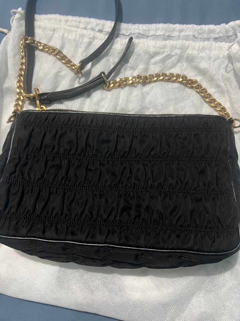 Prada Tessuto Gaufre Shoulder Bag (Category: Luxury Bags & Wallets) located in Cabadbaran. Submitted by cherie_annlim (Listing ID 1406080686, Image 2). Description: .