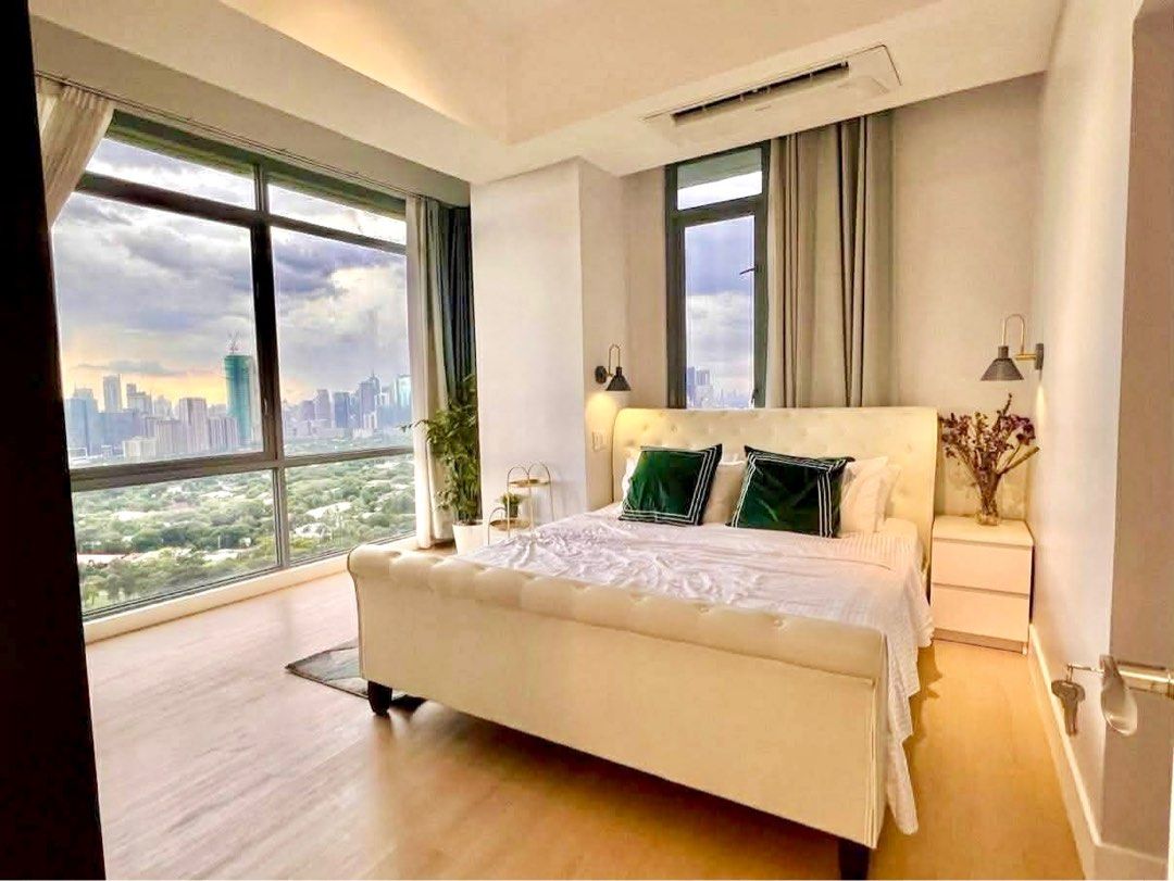 RUSH SALE - 2BR in Bellagio 3 Bgc (Category: Apartments & Condos) located in Manila. Submitted by bon.eric (Listing ID 1406000480, Image 3). Description: RUSH SALE 🏙️ Bellagio 3 BGC ✔️ Tower 3 ✔️ 2-Bedroom ✔️ Corner Unit ✔️ Unit Area: 95.20 sqm ✔️ 30th Floor ✔️ Golf Course View ✔️ 2 Toilet & Bath ✔️ Fully Furnished ✔️ Spacious Layout ✔️ Modern Interior Design ✔️ Maid’s Room w/ T&B ✔️ 1 Parking Slot ✅Selling Price: ₱24.8M (Gross Price) 💵 Cash On