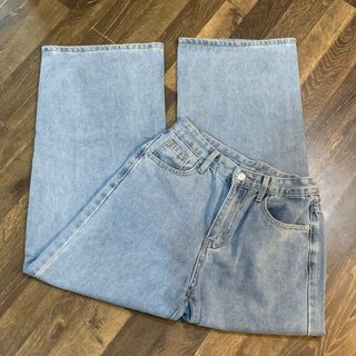 (Category: ) located in . Submitted by preloved_hn (Listing ID 1406086530, Image 1). Description: .