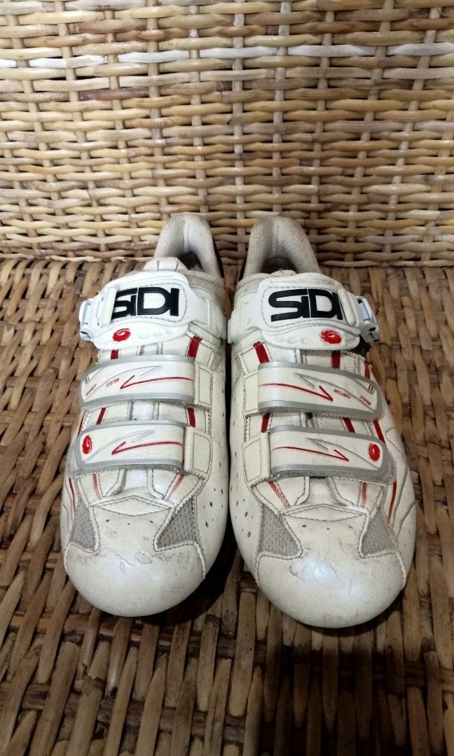 SIDI cycling/bikers shoes (Category: Sneakers) located in Davao. Submitted by xeiron040603591 (Listing ID 1405934226, Image 3). Description: .
