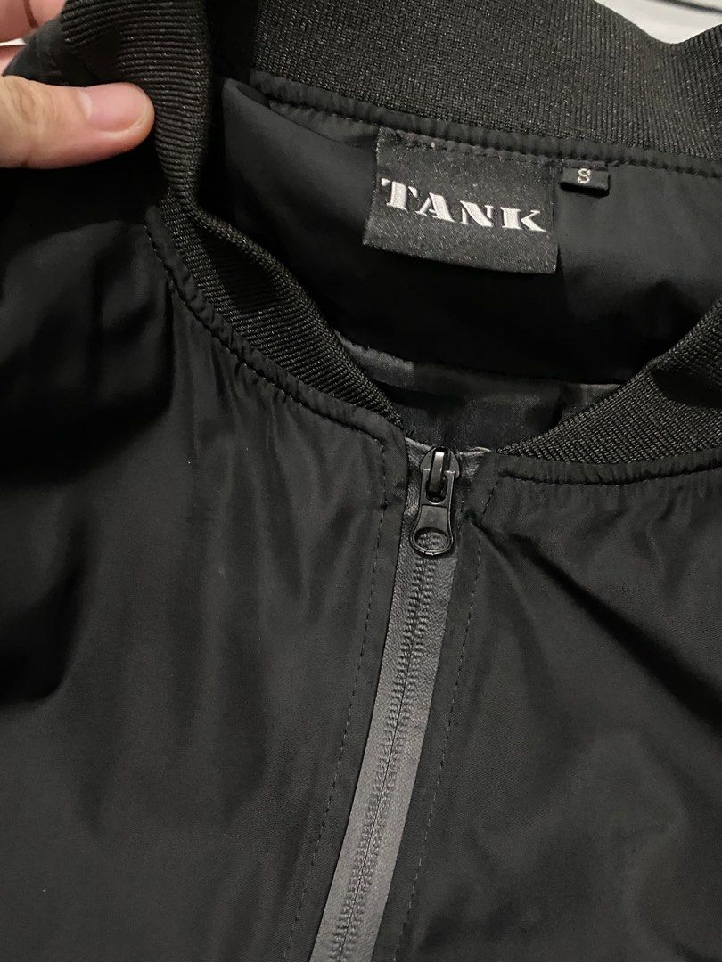 Tank Longline Bomber Jacket (Category: Coats, Jackets and Outerwear) located in Bacoor. Submitted by visualsells (Listing ID 1405944747, Image 3). Description: In an excellent condition W24 L33 Has an arm pocket, belly pockets and an inside breast pocket. No Issues 💎.