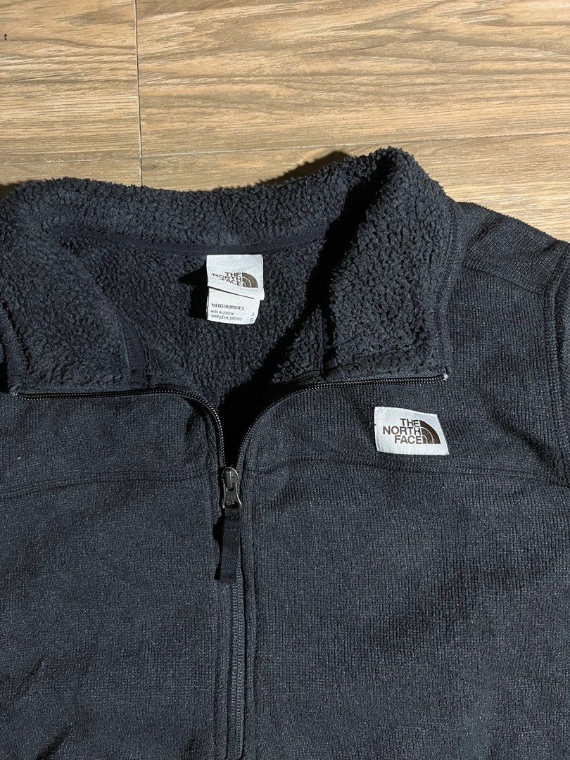 TNF Fleece (Category: Activewear) located in Manila. Submitted by thrifted_fury (Listing ID 1405962720, Image 2). Description: .