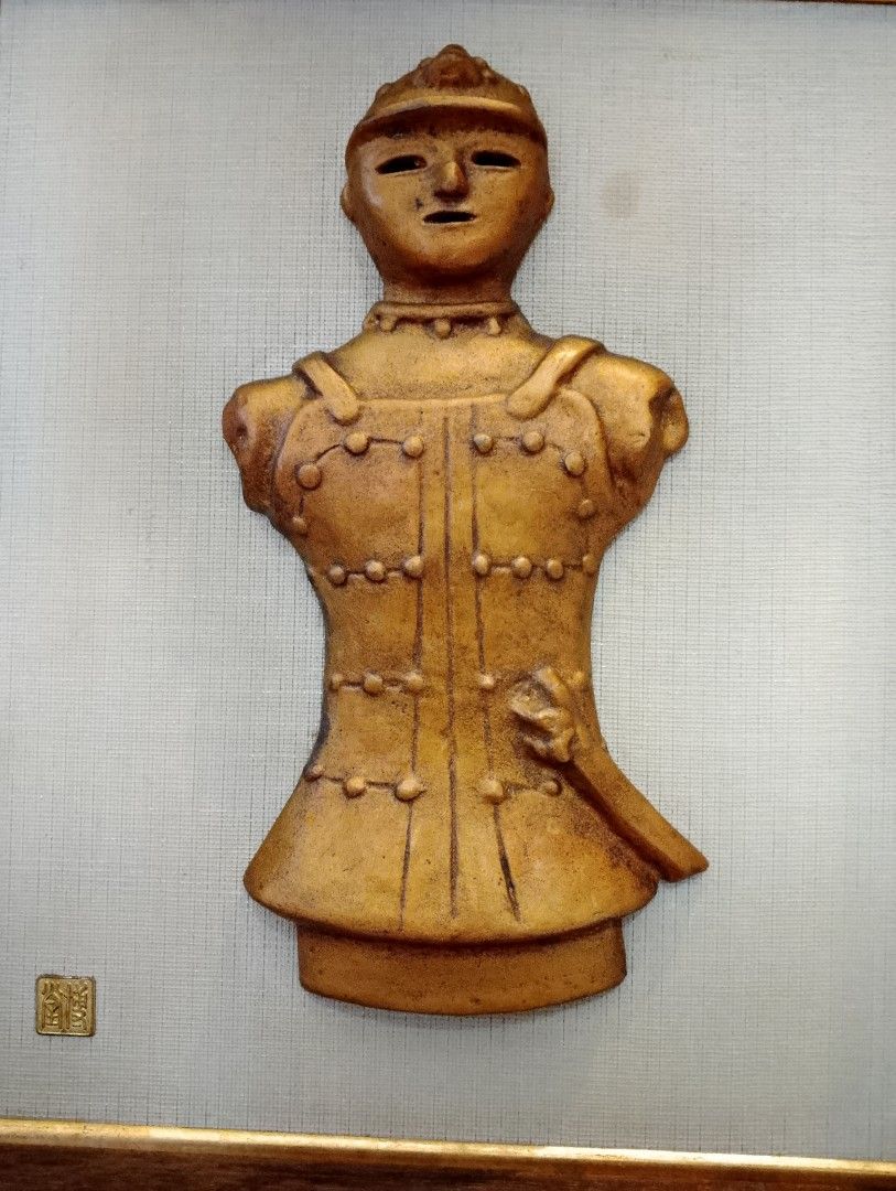 Vintage Framed Bronze Haniwa Warrior Bust Wall Decor (Category: Wall Decor) located in Binangonan. Submitted by stufflikedat (Listing ID 1406026262, Image 3). Description: Vintage Japanese Haniwa Warrior bronze framed sculpture with makers gold markers or signiture approx 10"x 5" in excellent condition with visible chipping on the wooden frame approx 14"x12" for 2.2k + shipping.