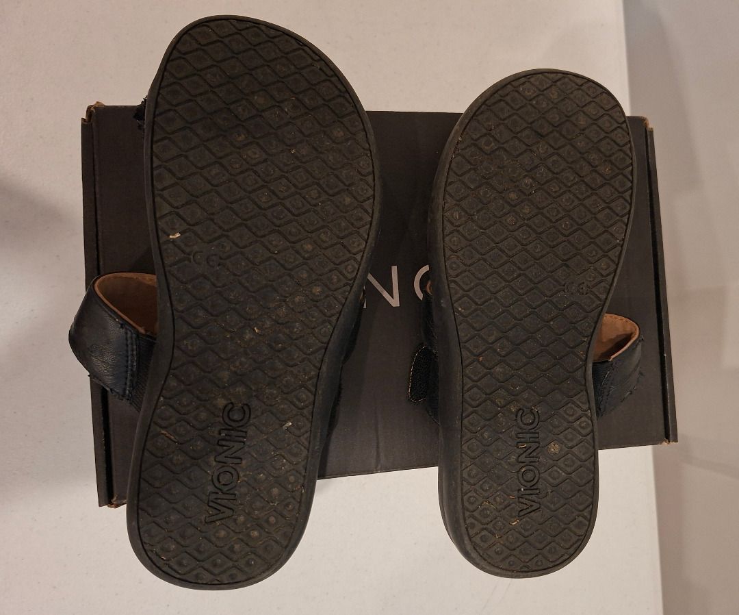 Vionic Morgan Sandals, US 6 (Category: Flats & Sandals) located in Quezon City. Submitted by xfiremaxx (Listing ID 1405923263, Image 2). Description: Pick up Timog Morato. Office hours. Vionic Morgan Sandals , used. Size: US 6 Soles are ok. Upper straps for repair & restoration. PHP200.00.