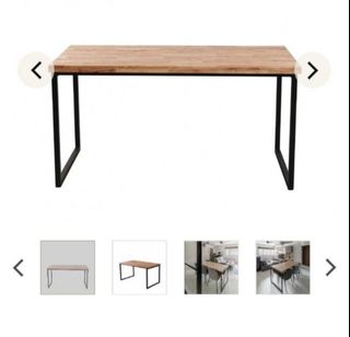 (Category: ) located in . Submitted by herclosets (Listing ID 1406065024, Image 1). Description: .