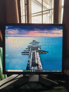 (Category: ) located in . Submitted by alohadeclutters (Listing ID 1406154119, Image 1). Description: .