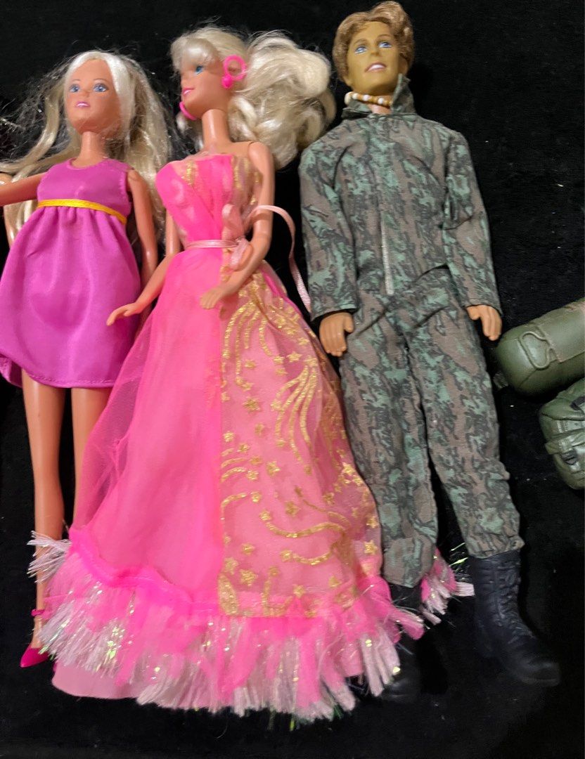 Barbie Dolls Ken Toy Collection (Category: Kids Toys) located in Caloocan City. Submitted by snapshop_ph (Listing ID 1406103010, Image 3). Description: Price starts @200.