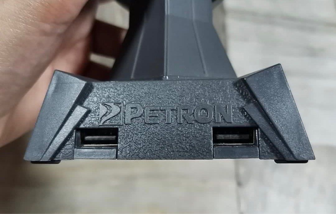 DC Batman USB Hub (Petron Gadget Collectibles) (Category: Figurines & Statues) located in Valenzuela. Submitted by caulfieldscollection (Listing ID 1406178949, Image 3). Description: Petron Gadget Collectibles DC Action Figure Still in very good condition No damages, no issues Original Box not included The Batman USB Hub has a coiled USB cable at the bottom compartment to connect to a laptop or PC. Two USB ports at the back can be used to connect