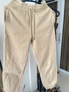 (Kategori: ) berada di . Dikirim oleh secondhand3110 (ID iklan 1406112717, Gambar 1). Deskripsi: .