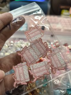 (Category: ) located in . Submitted by craftysmeeps (Listing ID 1406230262, Image 1). Description: .