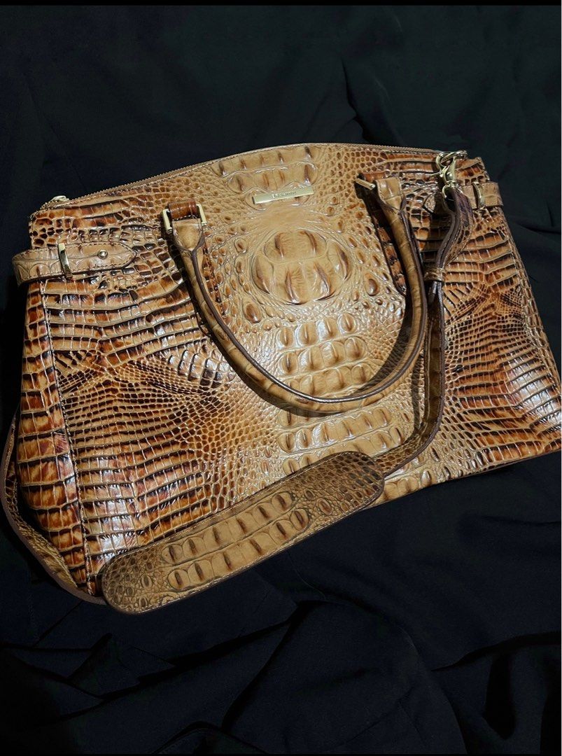 BRAHMIN WILD BAG (Category: Luxury Bags & Wallets) located in Quezon City. Submitted by getitrightaway.ph (Listing ID 1406224807, Image 1). Description: .