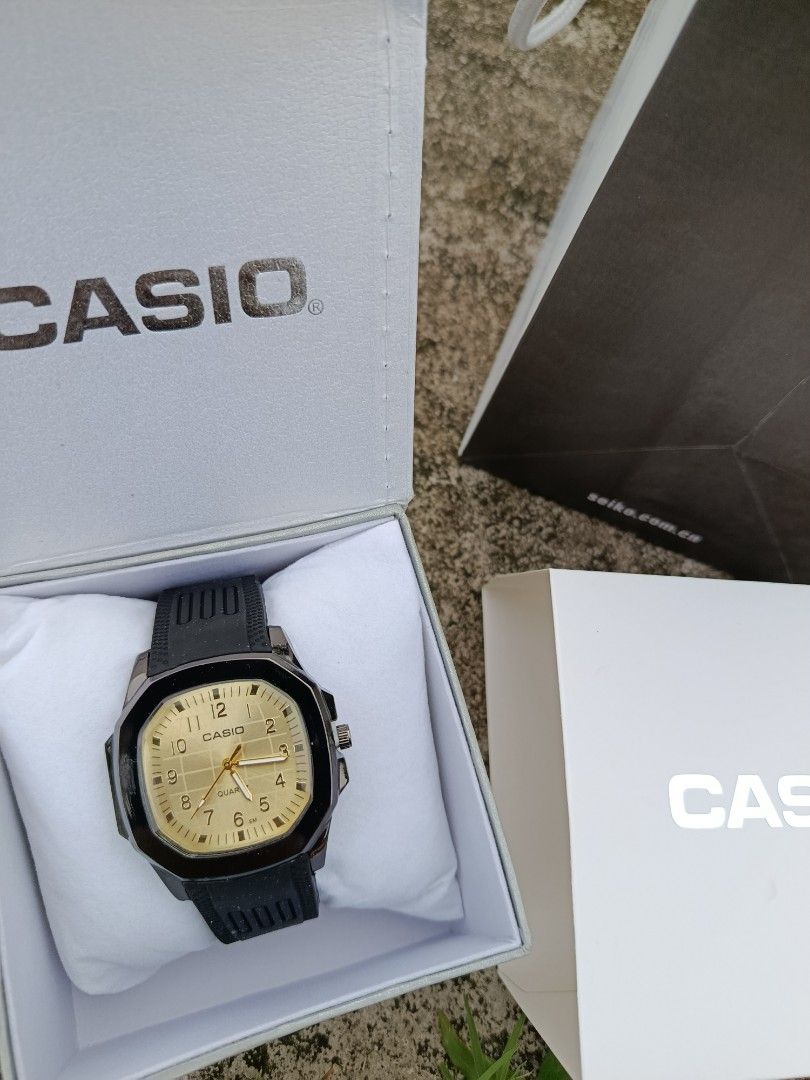 Casio Rubber Quartz (Category: Men's Watches) located in Manila. Submitted by youngmrink.com (Listing ID 1406180814, Image 1). Description: Casio Quartz Rubber 500 Php Last Price Good Condition. w/box & paperbag..