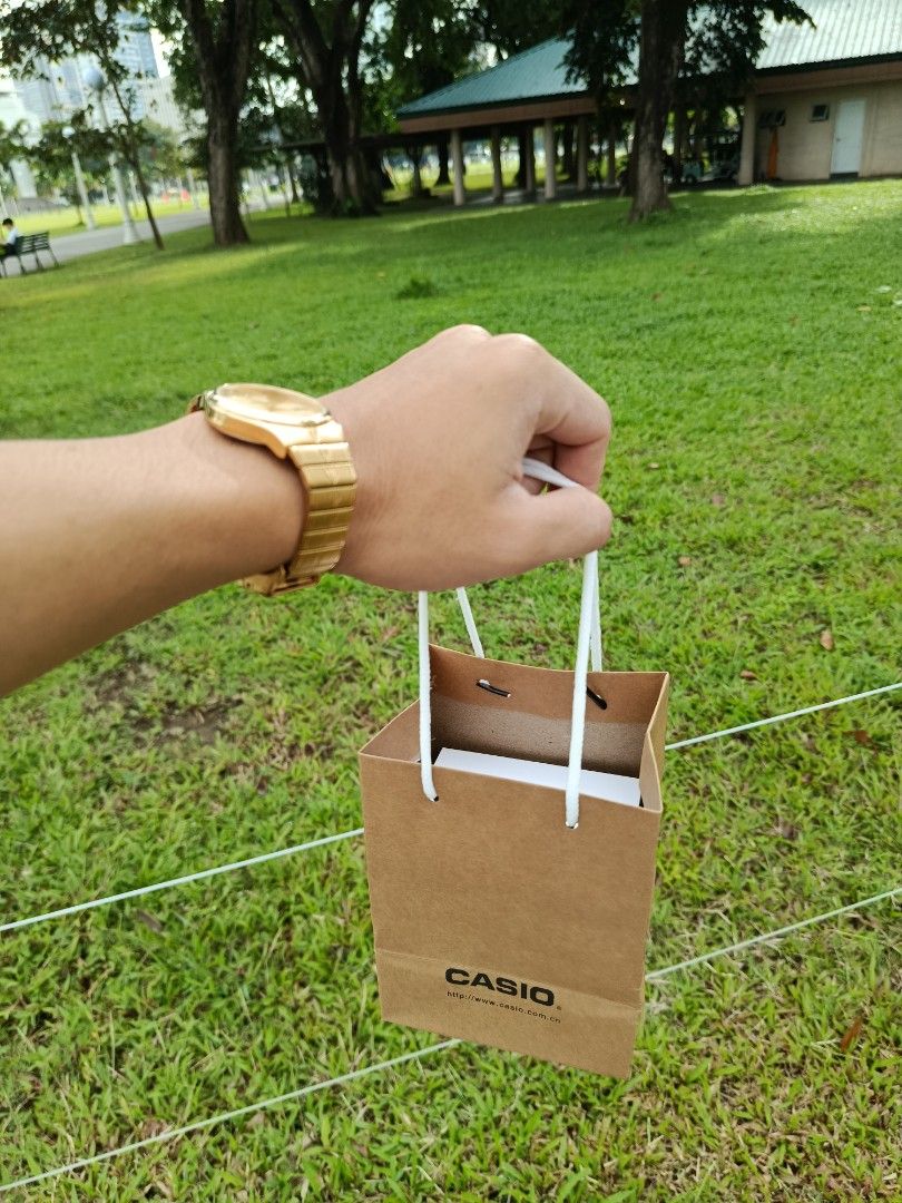 Casio Rubber Quartz (Category: Men's Watches) located in Manila. Submitted by youngmrink.com (Listing ID 1406180814, Image 2). Description: Casio Quartz Rubber 500 Php Last Price Good Condition. w/box & paperbag..