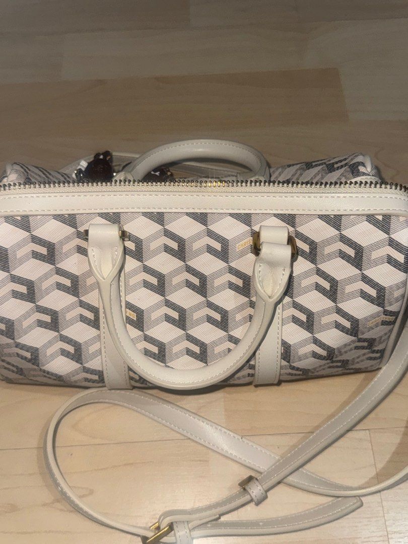 Christy Ng White Bag (Category: Luxury Bags & Wallets) located in Mandaluyong City. Submitted by jiinnxx (Listing ID 1406160588, Image 1). Description: 2500 with extra strap, only used once. Rfs; not using it Original bought directly from thailand.