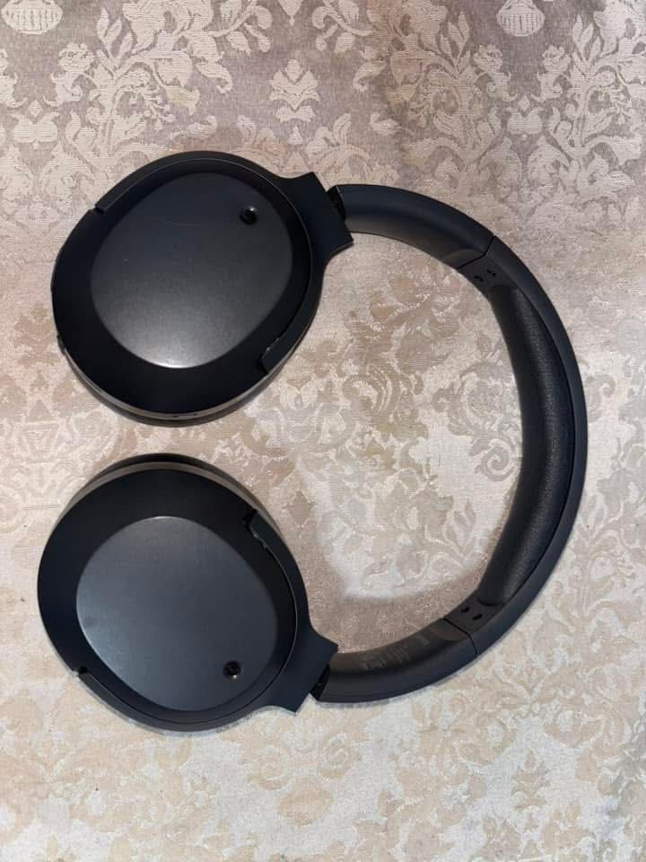 Edifier W820NB Plus Wireless Headphones (Category: Headphones & Headsets) located in Tarlac. Submitted by mysticforest.d7df72 (Listing ID 1406259309, Image 2). Description: ✨ FOR SALE: Edifier W820NB Plus ✨ Price: ₱2,000 only! Looking for the perfect reliable pair of headphones? Grab Edifier W820NB Plus — still in good condition! 🎧 Why you’ll love it: • ✔️ With Active Noise Cancellation — focus on music, study, or gaming • ✔️ Long battery life —