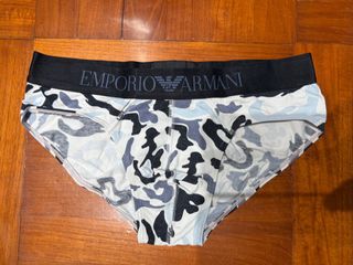 （分類：）位於 。 由 UnderCollection 提交（商品編號 1406199282，圖片 1）。簡介： 。