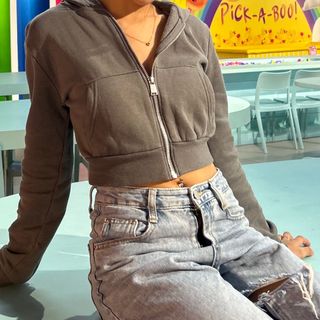 (Category: ) located in . Submitted by cruxe (Listing ID 1406190016, Image 1). Description: .