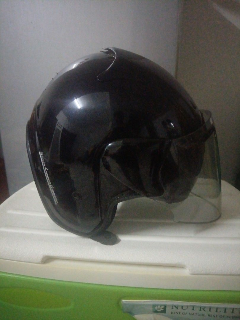 Helmets (Category: Cap & Hats) located in Alor Setar. Submitted by ghosttown007 (Listing ID 1406255931, Image 3). Description: tanduk ade keretakan d bahagian belakang. span dalam 7/10 bukan cat asal lgi..buat biru Malibu ikut ram3.. air flow tengah guna ram3 ..tanduk kiri & kanannya masih mengekalkan asal helmet..stiker belakang dan depan bukan asal.. cengkerang masih ori arai ram2 helmet.. nk details Pm...