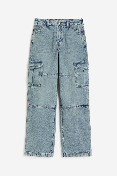 H&M Acid Washed 2-Pocket Cargo Pants (Category: Jeans) located in Bocaue. Submitted by gwydeclutters (Listing ID 1406118524, Image 1). Description: ✿ Divided by H&M ✿ US 4 | 28-29, 41” via tape measure (can fit up to 30) ʀᴇᴍᴀʀᴋs: good as new & no flaws For interested buyers, kindly send me a message for 𝗮𝗰𝘁𝘂𝗮𝗹 𝗽𝗵𝗼𝘁𝗼𝘀 to avoid photo grabbing & phishing. 𝗳𝗲𝘄 𝗿𝗲𝗺𝗶𝗻𝗱𝗲𝗿𝘀: 𐙚 payment first basis 𐙚 no cancellation of order(s) 𐙚