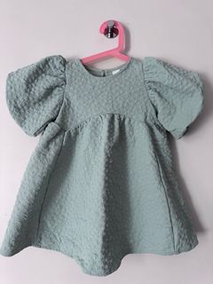 (Category: ) located in . Submitted by thecloset.edit.ph (Listing ID 1406180744, Image 1). Description: .