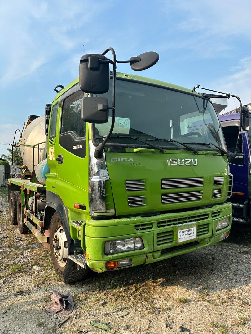 ISUZU GIGA CONCRETE MIXER (Category: Construction Tools & Equipment) located in Manila. Submitted by 0951-4410881 (Listing ID 1406166721, Image 1). Description: Isuzu giga concrete mixer engine=6uz1 capacity =7-8cbm for more information contact 0951-4410881.