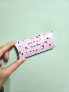 （分類：）位於 。 由 fluffy_pancakeee 提交（商品編號 1406119889，圖片 1）。簡介： 。