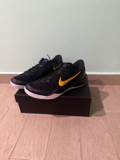 (Category: ) located in . Submitted by sneaker_dub (Listing ID 1406147621, Image 1). Description: .
