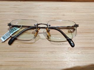 (Category: ) located in . Submitted by huiee05 (Listing ID 1406131873, Image 1). Description: .