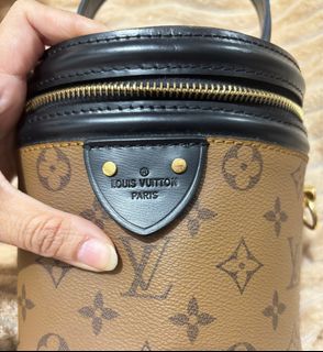 (Category: ) located in . Submitted by riri.rarapreloved (Listing ID 1399339004, Image 1). Description: .