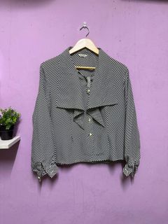 (Category: ) located in . Submitted by fafar.wardrobe (Listing ID 1406253314, Image 1). Description: .