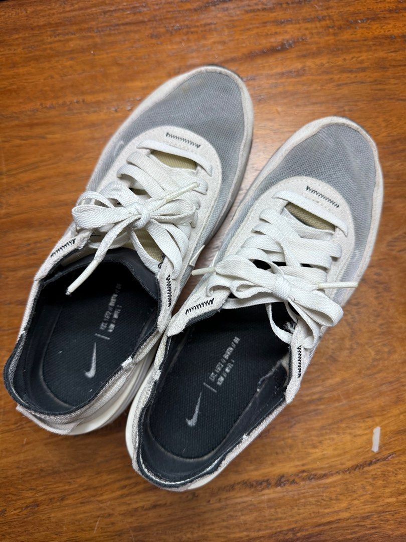 Nike Waffle One (Summit White) (Category: Sneakers) located in Quezon City. Submitted by monsdeclutter (Listing ID 1406219195, Image 1). Description: US 8 WMNS / 6.5 MENS No box Just needs cleaning SRP 5,095 Price negotiable Bought on Zalora MOP: Gcash MOD: SDD (grab/lalamove) or GGX SF shouldered by buyer.