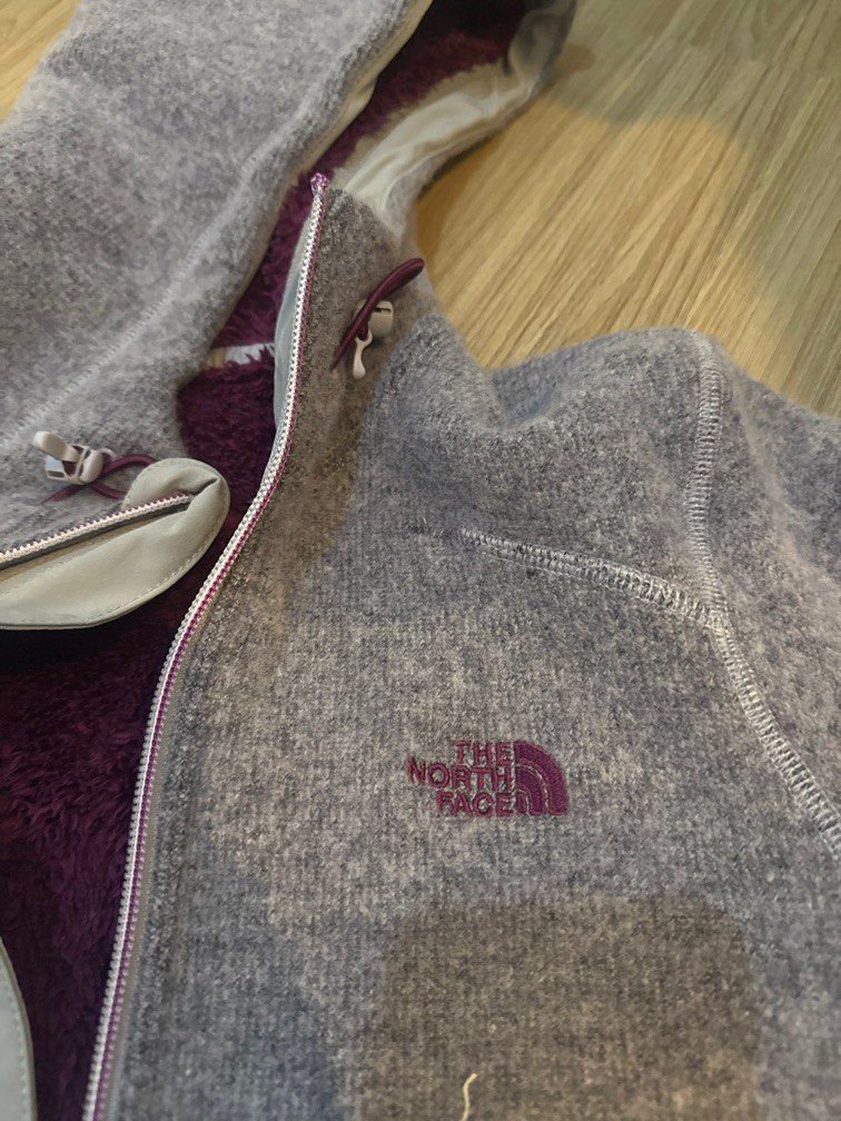 Northface Jacket (Category: Coats, Jackets and Outerwear) located in Angeles City. Submitted by shewhosells_ (Listing ID 1406179809, Image 2). Description: .