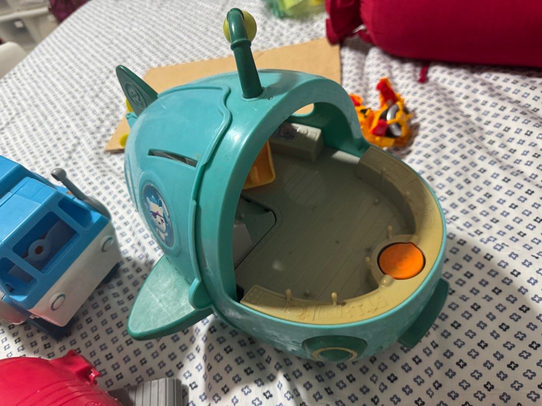 Octonauts Toy Vehicles and Characters Set (Category: Kids Toys) located in Manila. Submitted by blanjee (Listing ID 1406184216, Image 2). Description: - Octonauts vehicles and characters - Includes Octopod with opening hatch - Features Gup-A and Gup-B (blue truck-like vehicle) - Complete set as shown in images - Perfect for imaginative play!.