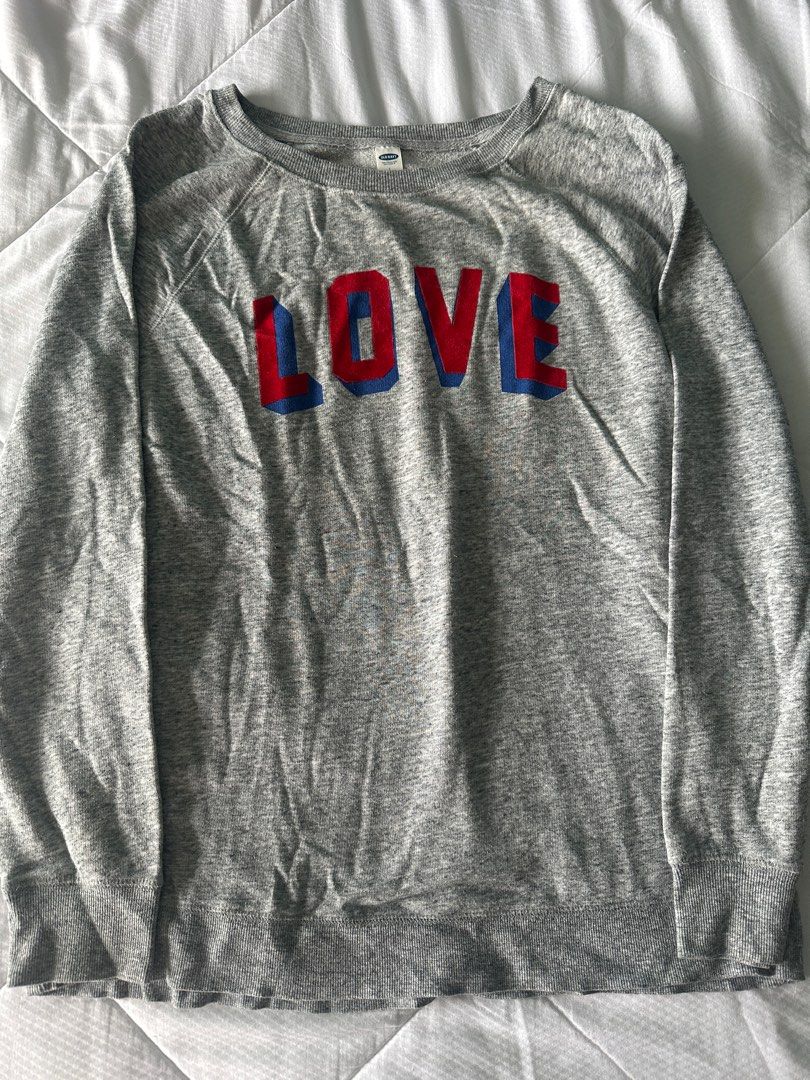 Old Navy Love Oversized Sweatshirt - Gray (Category: Longsleeves) located in Quezon City. Submitted by heavenlyfool (Listing ID 1406171433, Image 1). Description: - Gray Old Navy oversized sweatshirt with "LOVE" graphic - size: L but very loose and oversized fit - plus size friendly, fits large-xl frames - check pics for measurements 📍location: Commonwealth, QC 💸 mode of payment: gcash or bpi bank transfer 💌 shipping via lalamove, grab or gogo