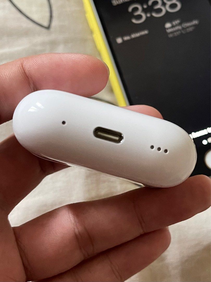 Original Apple AirPods Pro 2 RUSH! (Category: Earphones) located in Manila. Submitted by crlosryes2.0 (Listing ID 1405036429, Image 3). Description: NO ISSUE! - Orig Cable Cord - Armor Case NO BOX NA!.