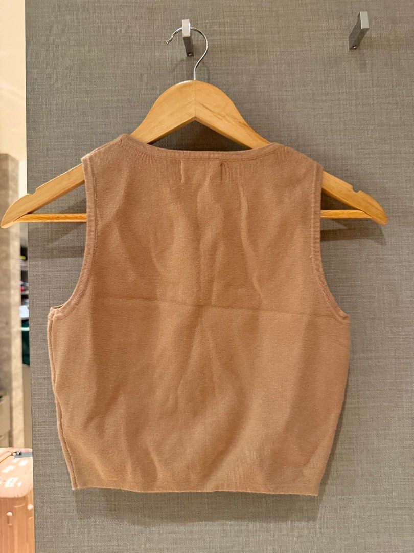 Our Second Nature Beige / Light Brown Tank Top - Size S (Category: Sleeveless) located in Quezon City. Submitted by patpotpit (Listing ID 1406217710, Image 3). Description: - Our Second Nature Tank Top - Size: S - Color: Beige / Light Brown - Condition: Good - Design: Sleeveless - Meetup Locations: NAC Tower, Shangrila plaza.