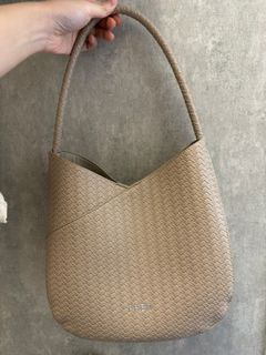（分類：）位於 。 由 chichiii852 提交（商品編號 1406234762，圖片 1）。簡介： 。