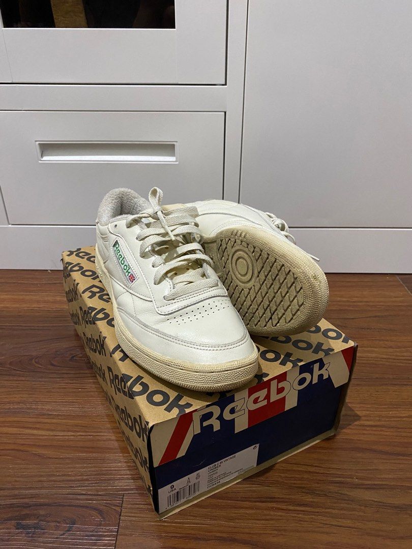 Reebok Club C 85 Chalk Green Size 42 (Kategori: Sneakers) berada di Depok. Dikirim oleh fiorelloaffandi (ID iklan 1406204028, Gambar 1). Deskripsi: Reebok Club C 85 Chalk Green Size 42 Original Good Condition With Box Nego.