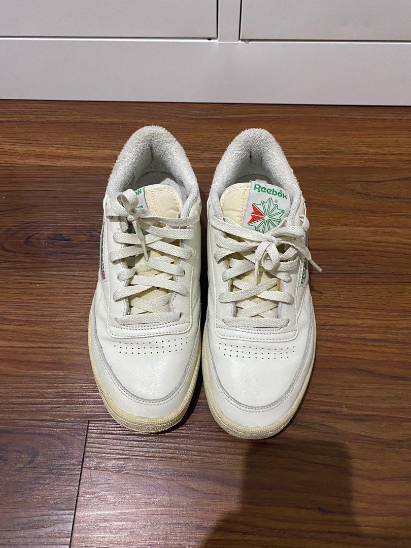Reebok Club C 85 Chalk Green Size 42 (Kategori: Sneakers) berada di Depok. Dikirim oleh fiorelloaffandi (ID iklan 1406204028, Gambar 2). Deskripsi: Reebok Club C 85 Chalk Green Size 42 Original Good Condition With Box Nego.