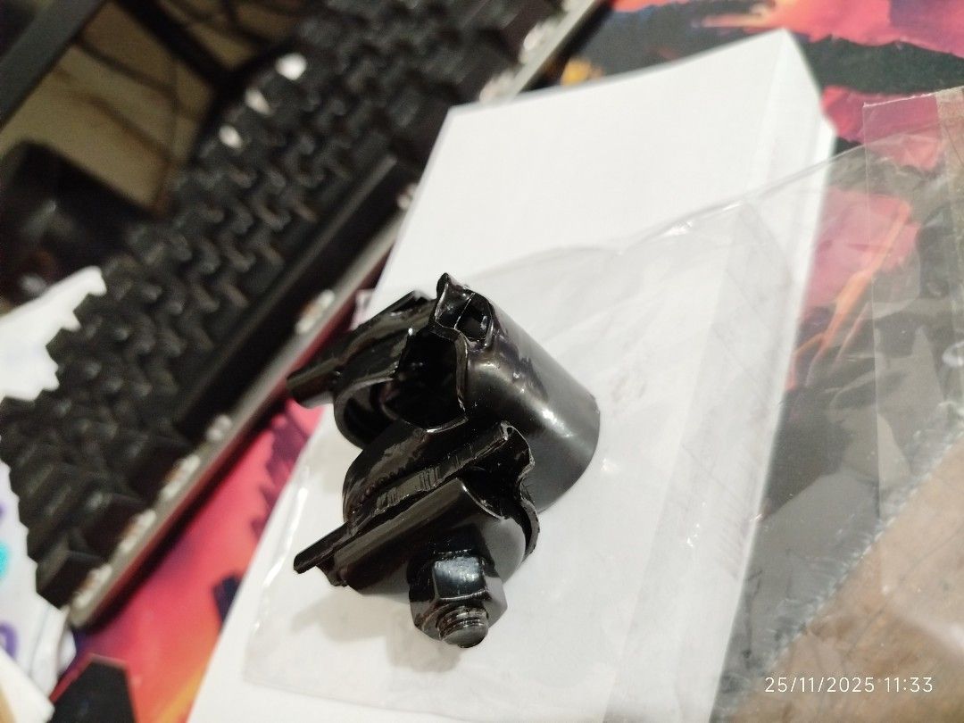 Saddle clamp steel (Category: Bicycles) located in Quezon City. Submitted by crci12 (Listing ID 1406124823, Image 3). Description: Saddle clamp steel New P50 only Meet ups: *Simplicity mini stop commonwealth ave., balara, qc. *Kindly send us a message for a schedule of meet up. *Shipping via j&t. (payments first; buyer will shoulder the shipping fee) *Same day deliveries via lalamove/grab/any courier service. (Buyer will shoulder the delivery fee