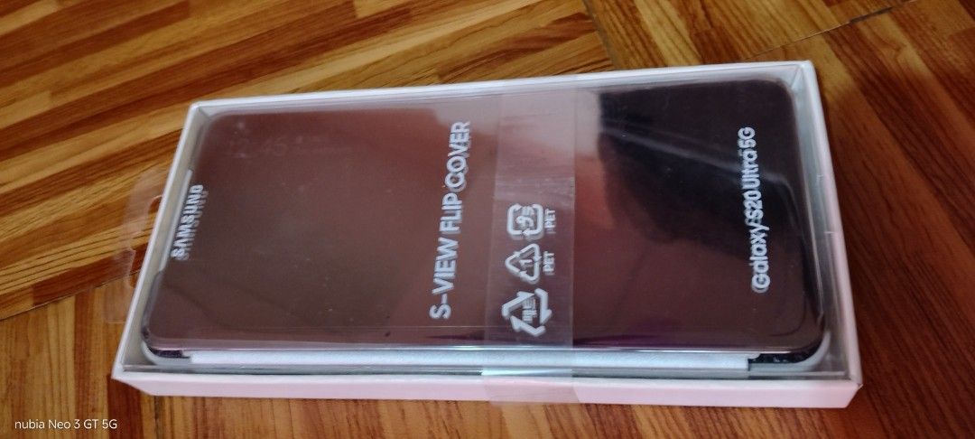 Samsung S20 ultra v-side flip case (Category: Samsung) located in Manila. Submitted by williamsalvation (Listing ID 1406175461, Image 1). Description: Flip Cover of Samsung S20 ultra 5g original v side well kept only never used sta cruz manila location 0966--8568848.